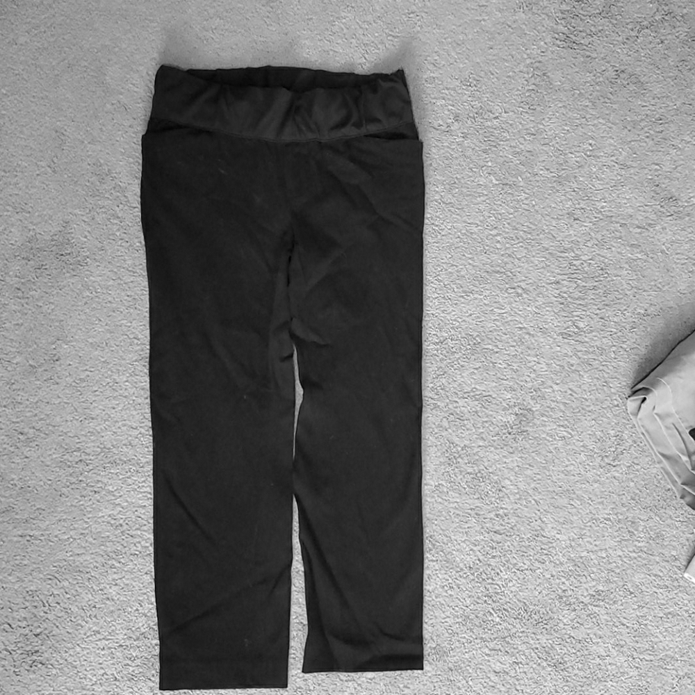 Maternity cropped jeans